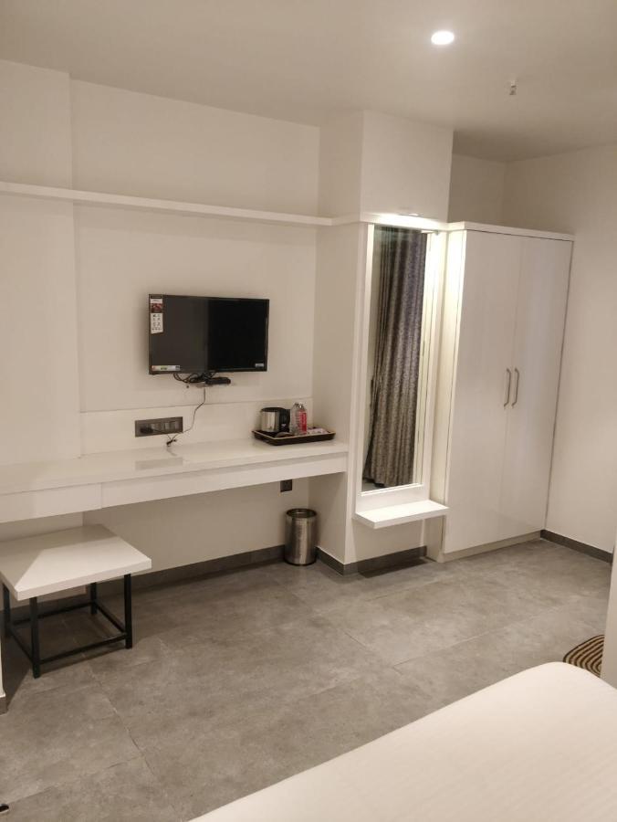 Hotel My Home Residency Нашик Екстер'єр фото