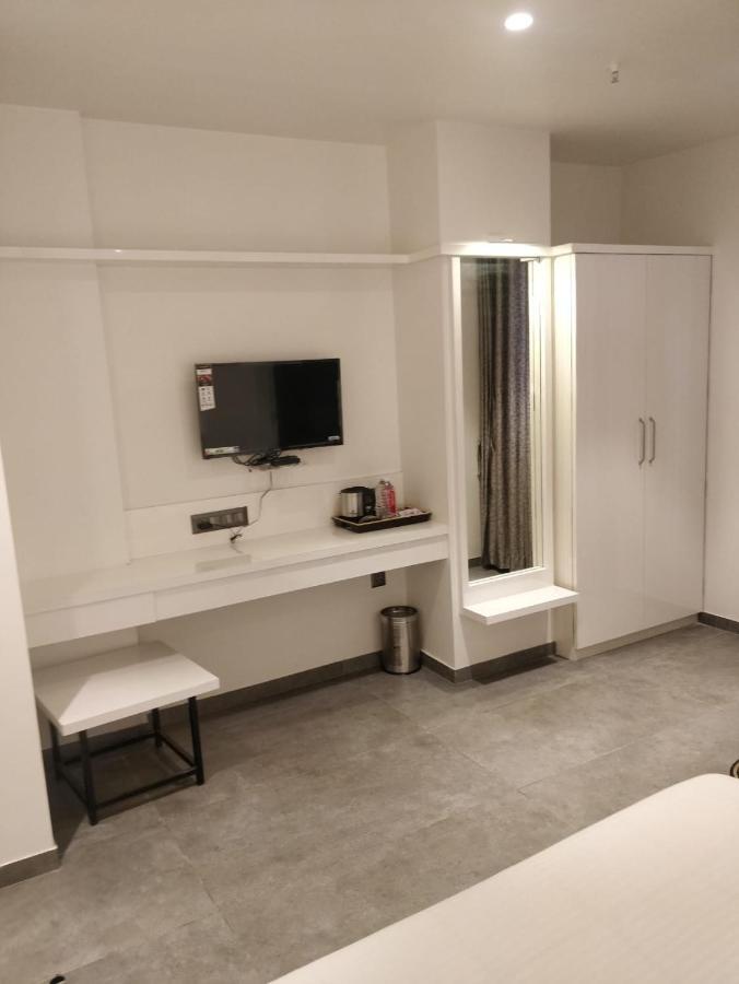 Hotel My Home Residency Нашик Екстер'єр фото