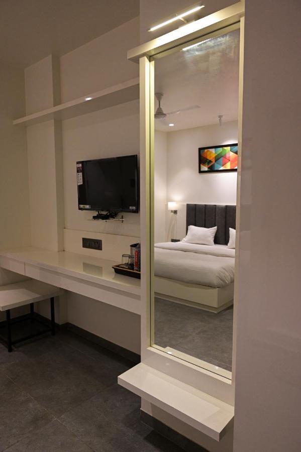 Hotel My Home Residency Нашик Екстер'єр фото