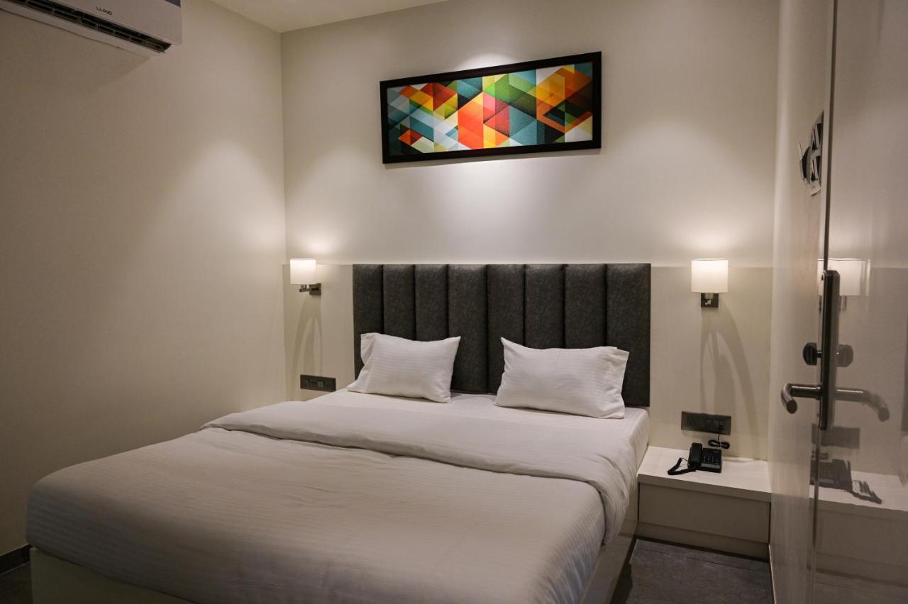 Hotel My Home Residency Нашик Екстер'єр фото